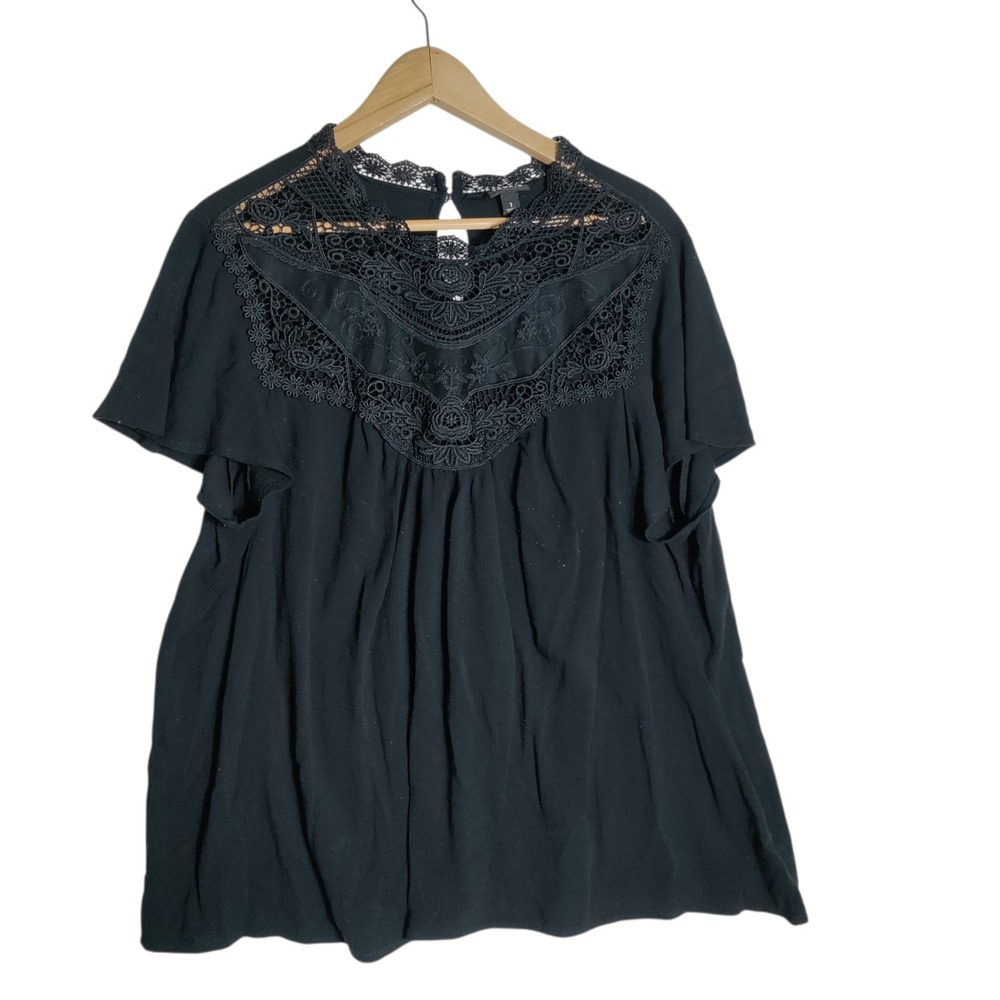 Torrid Washable Crinkle Gauze Yoke Flutter Short Sleeve Size 1X Black Gothic